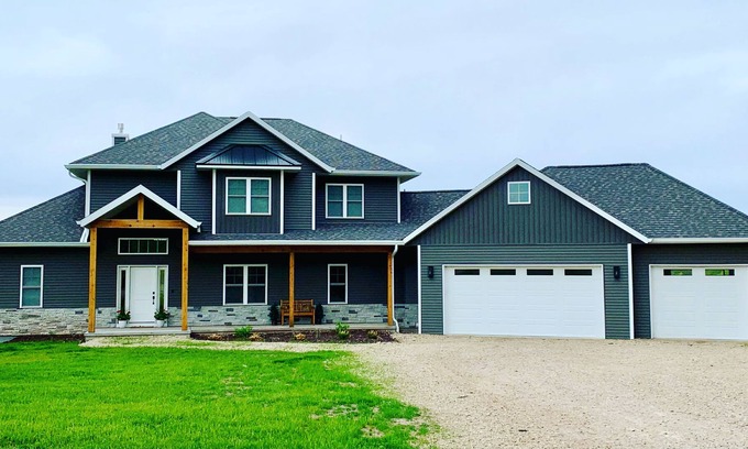 Winneconne House | Custom New Home - Peaceful Setting only 15 min. from EAA!