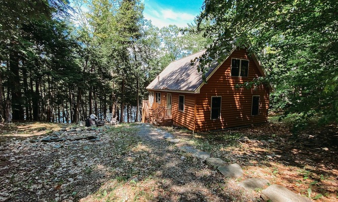Winthrop Cottage | Custom Waterfront Cottage w/ Loft on Pristine Narrows Pond