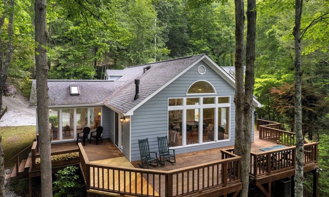 Robbinsville Cabin | Customer Appreciation Year! See Discount information in Ad
