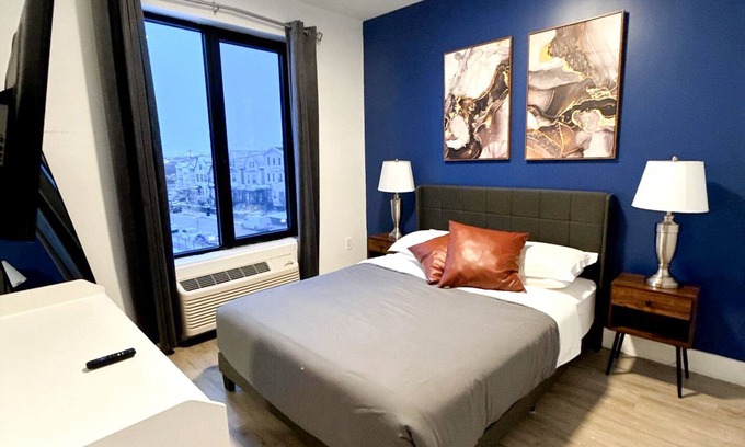 Elizabeth Apartment | Cute 1BR Next to Airport 3830