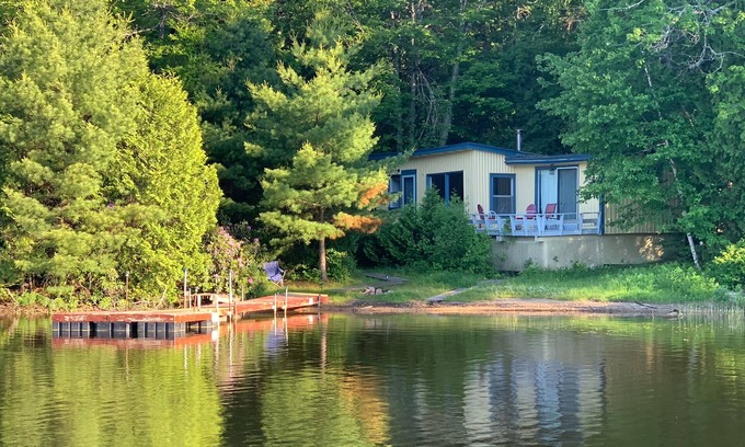 Franklin Cabin | Cute cabin on Donnell Pond near Bar Harbor and Acadia