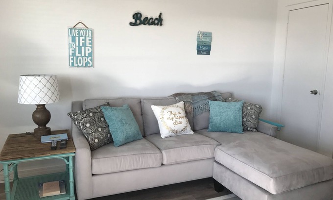 Ono Island Condo | Cute Condo Steps from the Beautiful Gulf of Mexico