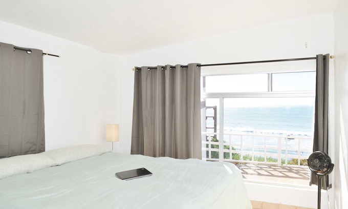 Ensenada House | Cute oceanfront home with amazing view!
