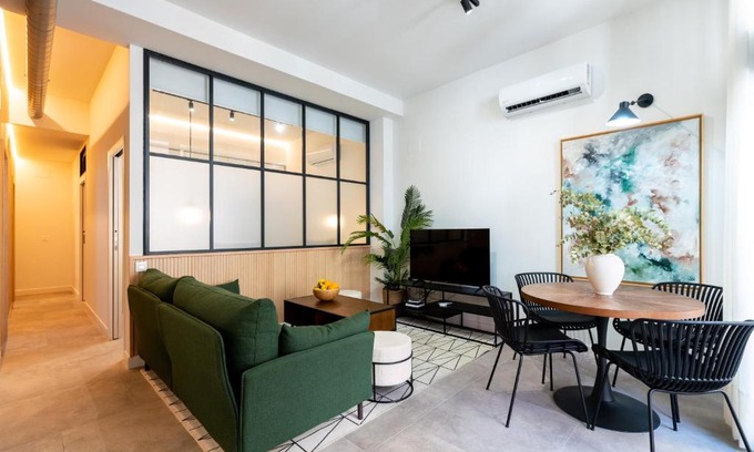 Triana Apartment | CV Brand New 2Br Apartament Triana by Covadon street