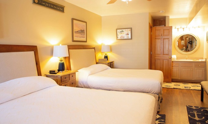 Ocracoke Villa | CV5B: Portsmouth 5B -1st floor studio with kitchenette!