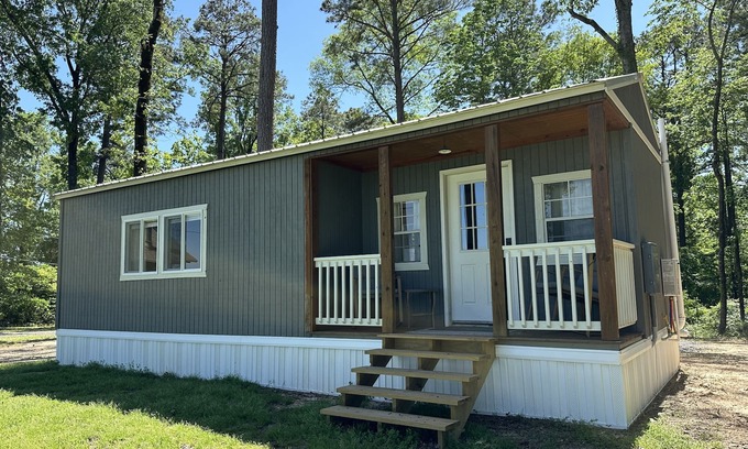 Farmerville House | D'Arbonne Nest Rentals: The Gator's Nest