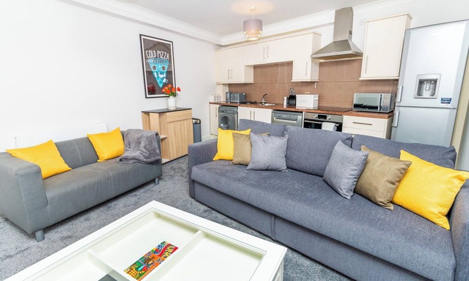 Dundee Apartment | D'City Apartment, up to 5 guests