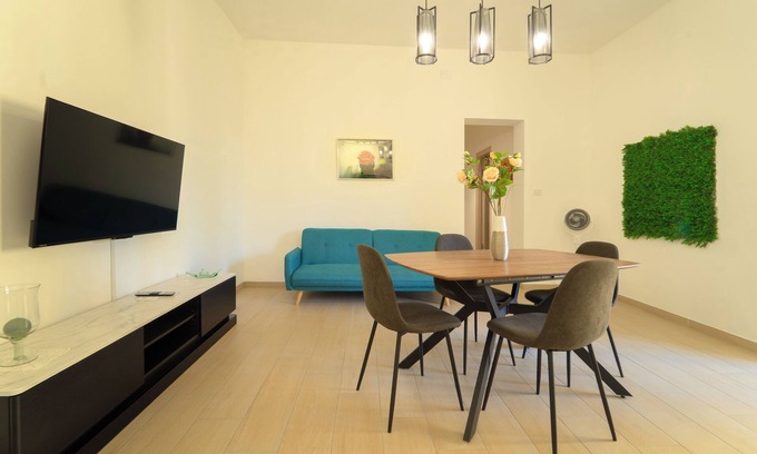 Barcellona Pozzo di Gotto Apartment | [Da Mimmo] Large apartment, near the sea, free parking