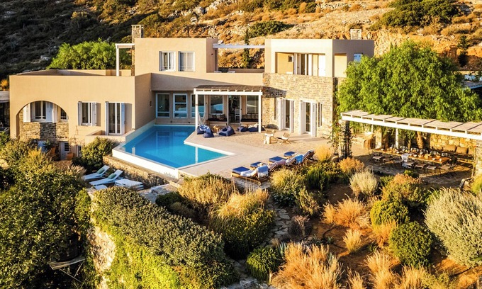 Elounda Villa | Daedalus Villa Elounda 5' to Beach 8 Bedrooms Heated Pool Hot Tub