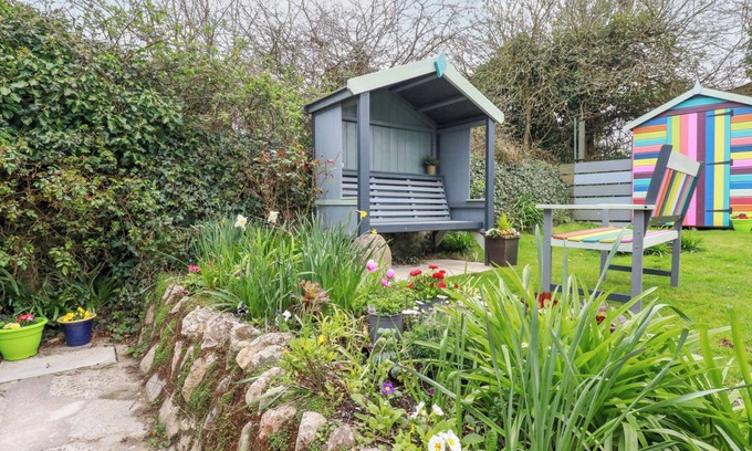 Rose Cottage | Daisy Cottage