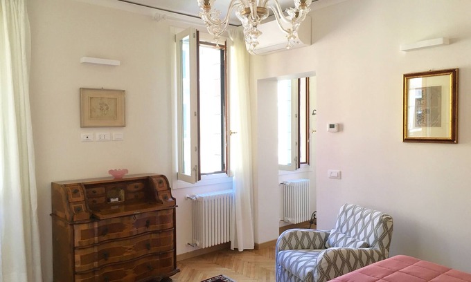 Dorsoduro Apartment | DAISY HOUSE ACADEMY