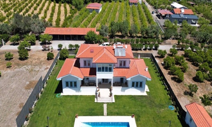 Dalyan Villa | Dalyan da Geniş Bahçeli , Konforlu , Müstakil Havuzlu Villa