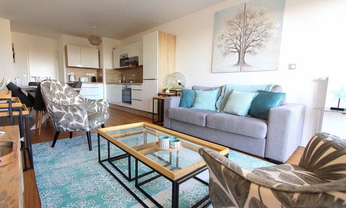 Montevrain Apartment | DAM1 ~Disneyland Paris/Val d'Europe ~ Parking/Wifi
