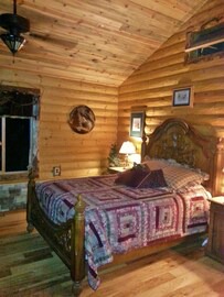 Beulah Cabin | Dancing Bears Cabin in Beulah