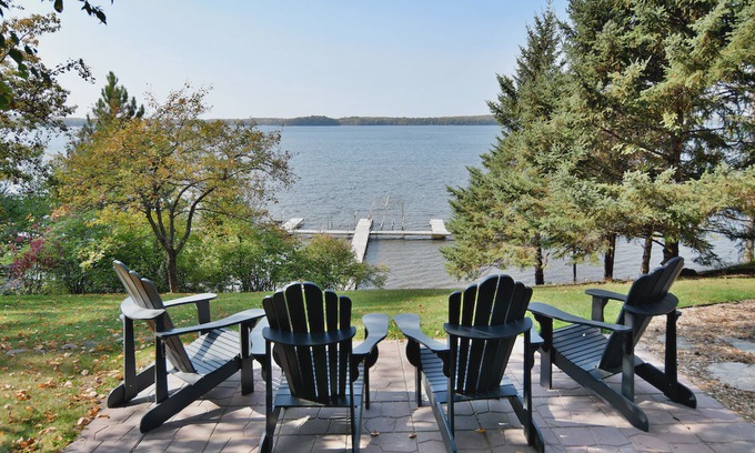Northwoods Beach Cabin | Dancing Water Retreat-Lake-front cabin Grindstone Lake, Hayward w/ dock