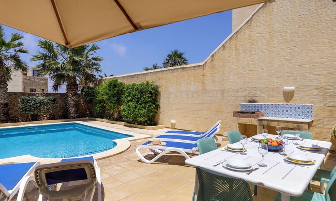 Ghasri Villa | Dar ta Censina Villa in Gozo with private pool, quiet location, family friendly