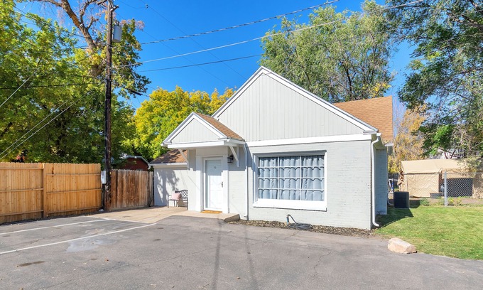 Ogden Cottage | Darling cottage home just minutes from downtown!