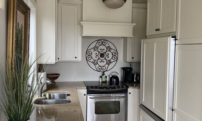 Harbor Springs Condo | Darling Two Bedroom Condo Downtown Harbor Springs