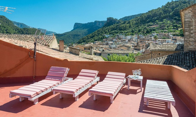 Bunyola House | DARRERA ES CAMPANAR - Chalet with terrace in BUNYOLA. Free WiFi