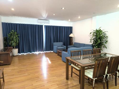 Ba Dinh Apartment | Davidduc's Apartment Tran Vu