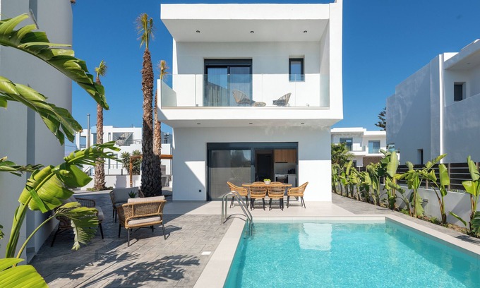 Petaloudes Villa | Davlakos Apartment Rea 1