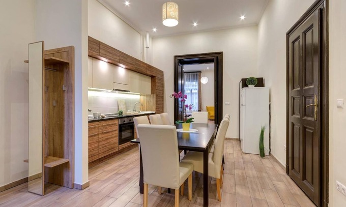 Erzsebetvaros Apartment | Day and Night HOT SPOT