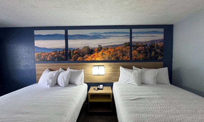 Sugar Creek Hotel | Days Inn by Wyndham Charlotte University