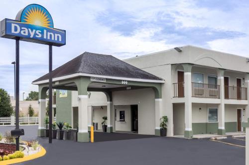 Goose Creek Hotel | Days Inn by Wyndham Goose Creek
