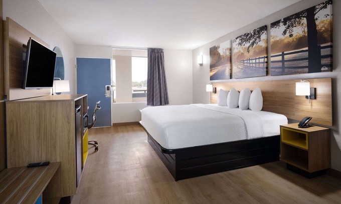 Gunter Afs Hotel | Days Inn by Wyndham Montgomery I-85