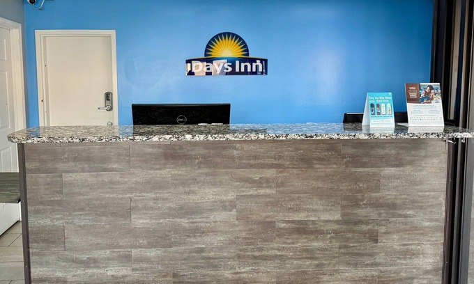 Morristown Hotel | Days Inn by Wyndham Morristown