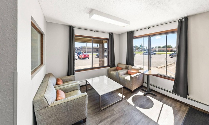Winona Hotel | Days Inn by Wyndham Winona