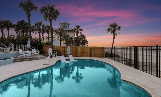 Daytona Beach Shores House | Daytona Oceanfront Luxury Villa w/Full a Private Beachfront Pool. Designer Home