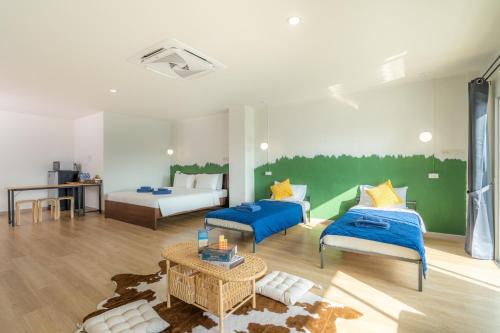 Downtown Hat Yai Apartment | De Blue Door, Hatyai
