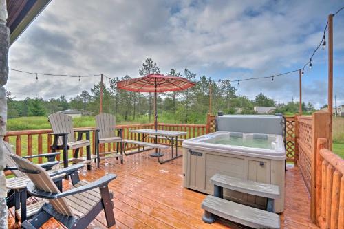 Benezette House | Deck, Hot Tub, Fire Pit Rustic Cabin in Benezette