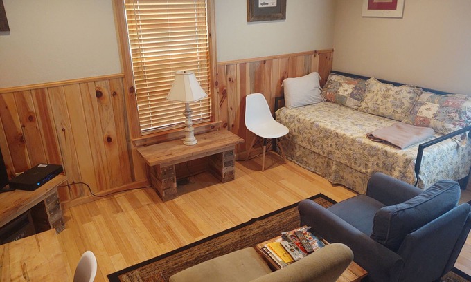 Bryson City Apartment | Deep Creek Apartment - Quaint very close to downtown BC & national park