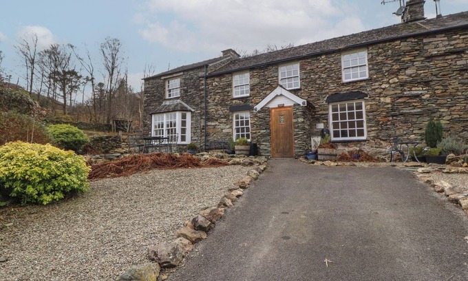 Patterdale House | DEER HOW FARM, pet friendly, character holiday cottage in Glenridding
