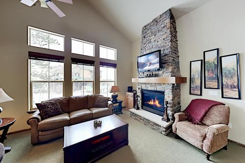 Granby House | Deer Track Retreat