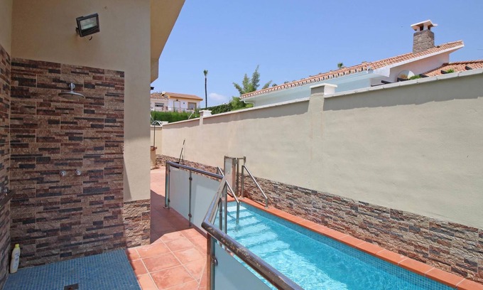 Torre de Benagalbon Villa | Del Parque Flats Casa Rincón del Sol