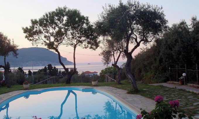 Skopelos Cottage | Del & Sol 2 seaside semi detached cottage.