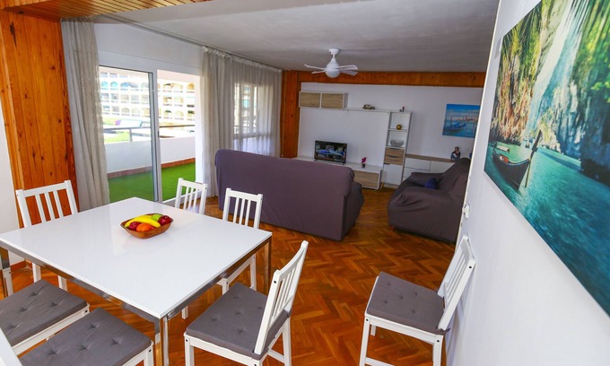 La Pineda Apartment | DELFINES Apartment