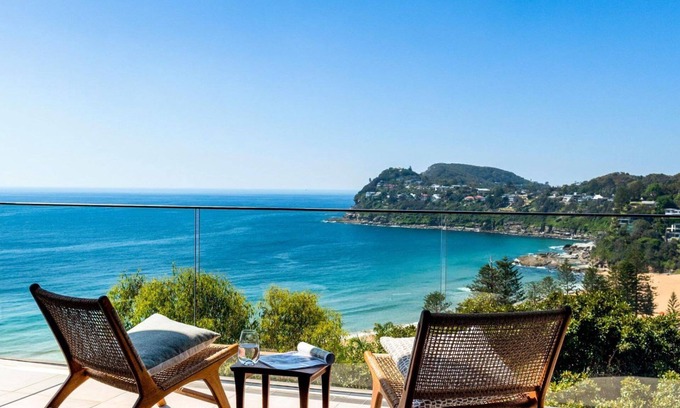 Whale Beach House | DELFINO BIANCO by Palm Beach Holiday Rentals