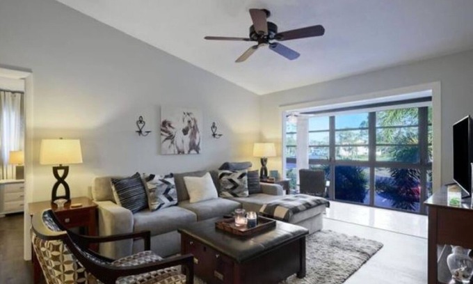Biggar Condo | Delightful 2-bedroom condo with AC in Fort Myers