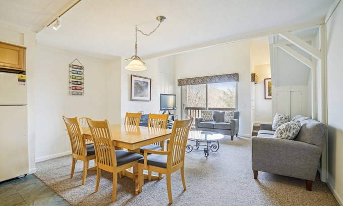 Central Vermont- Killington Condo | Delightful 3 bedroom Whiffletree Condo E7
