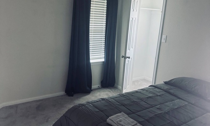 Hockley House | Delightful cozy retreat near HTX- 3 bedrooms