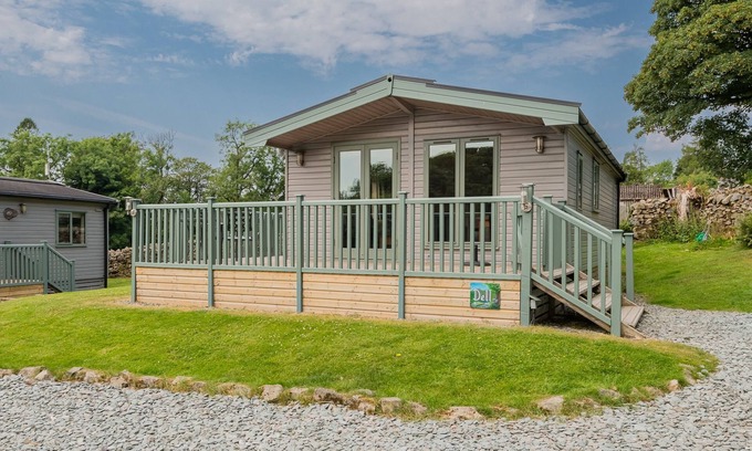 Windermere Cabin | Dell Lodge - a holiday lodge that sleeps 2 with an en-suite