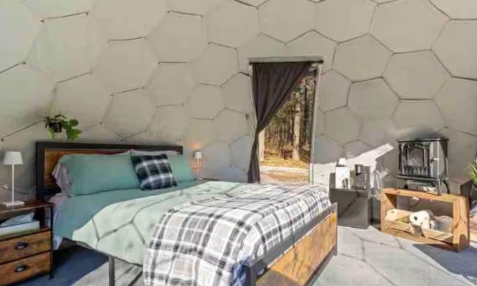 Wisconsin Dells Cabin | Dells Domes - Tranquil Escape- Dome 1