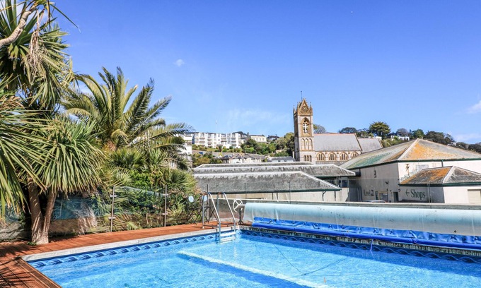 Torquay City Centre Cottage | DELMONTE LODGE, pet friendly, character holiday cottage in Torquay