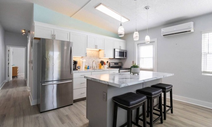 Delray Beach Apartment | Delray Haven Sleeps 6 TVs BBQ