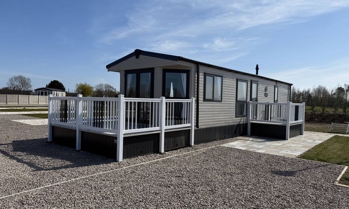 Addlethorpe House | Delta Lodge 3 Pet Friendly