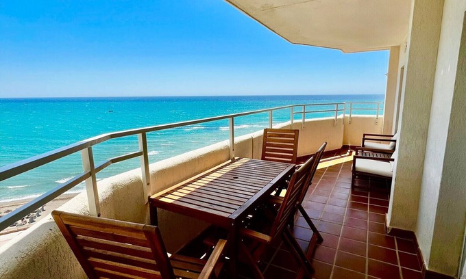 Benalmadena Costa Apartment | Deluxe Large Apartment with Sea Views Benalbeach
